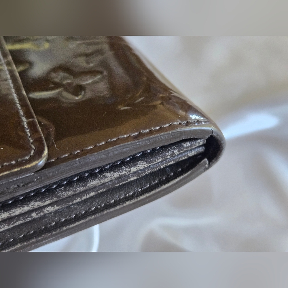Louis Vuitton Olive Vernis Sarah Long Wallet - Picture 16 of 16